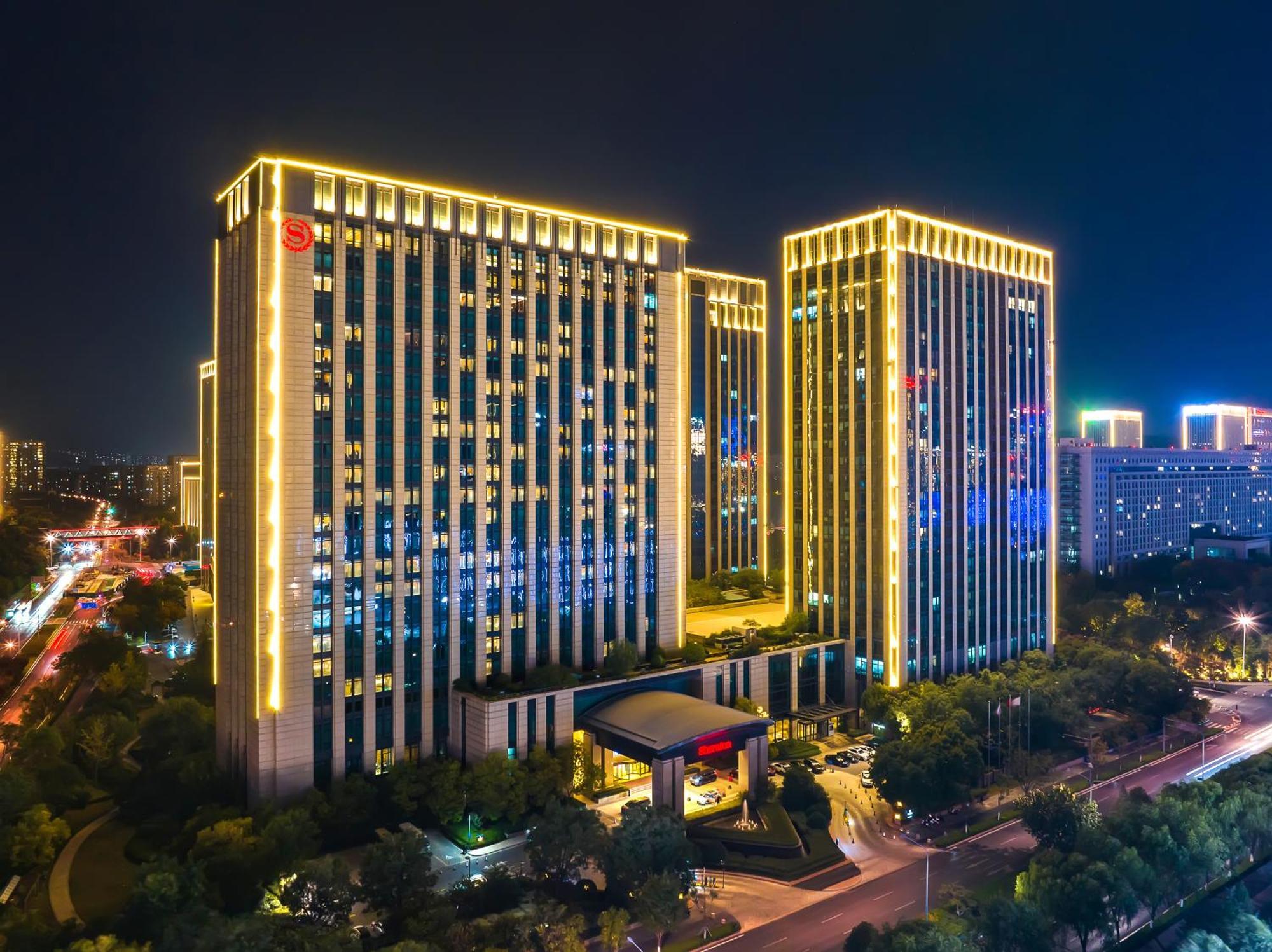 Sheraton Jinan Hotel Exterior photo