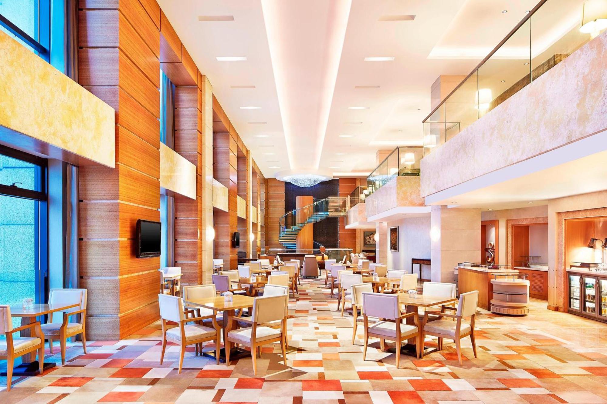 Sheraton Jinan Hotel Exterior photo