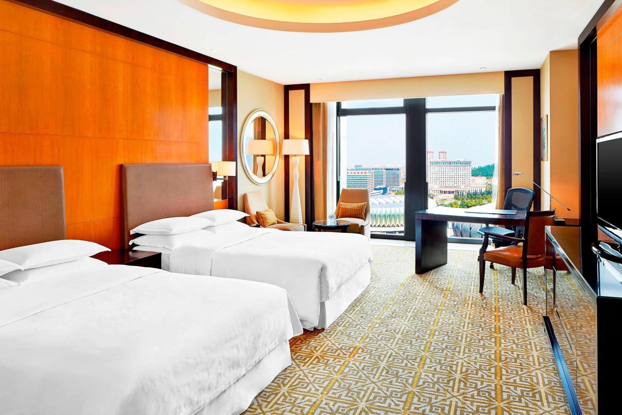 Sheraton Jinan Hotel Exterior photo