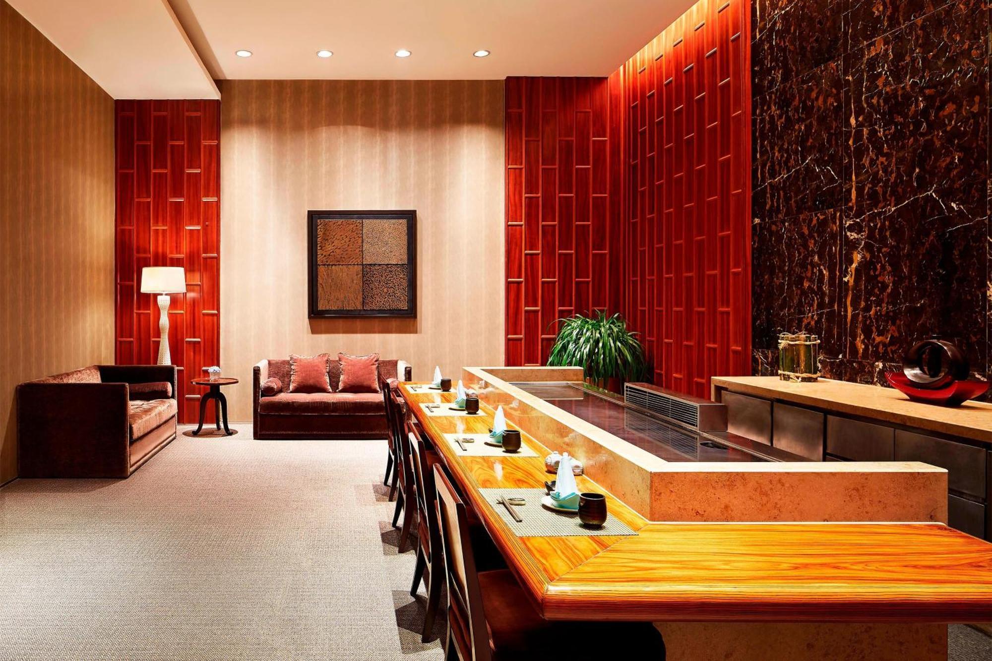 Sheraton Jinan Hotel Exterior photo